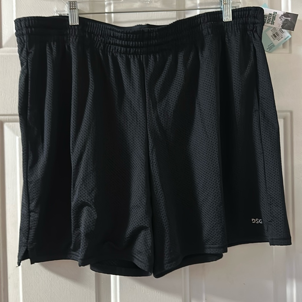 DSG MID RISE MESH SHORTS: 7” INSEAM: BLACK: NEW WITH TAGS: SIZE 2XL